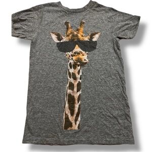 Altru Women's Giraffe w/Sunglasses Gray T-Shirt Size Small Excellent Condition
